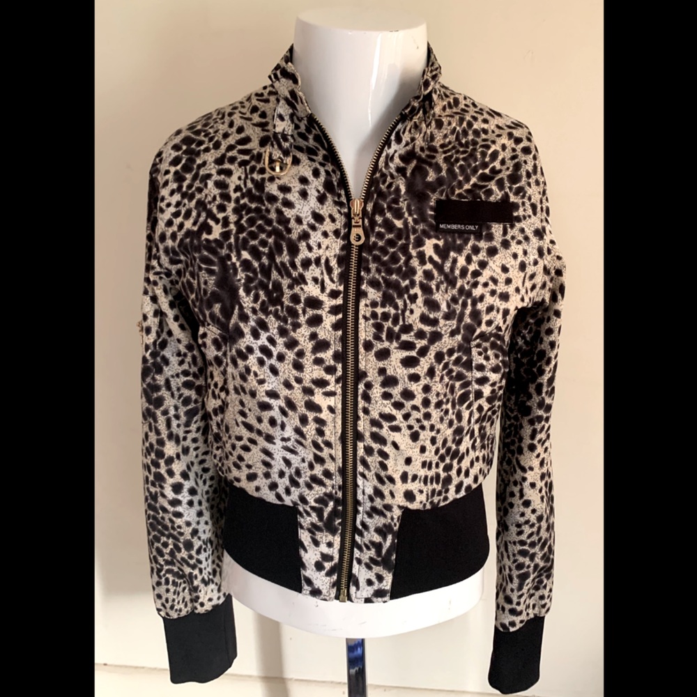 MEMBERS ONLY Snow Leopard Bomber Jacket Medium M